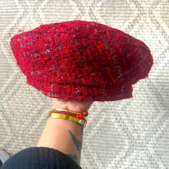 Red tweed beret - Picture 3 of 3